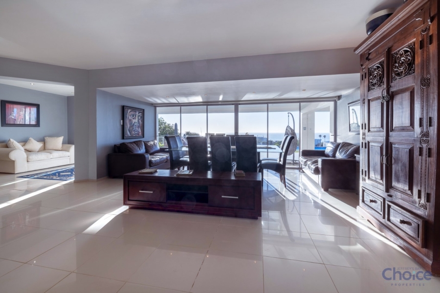 5 Bedroom Property for Sale in Jeffreys Bay Central Eastern Cape